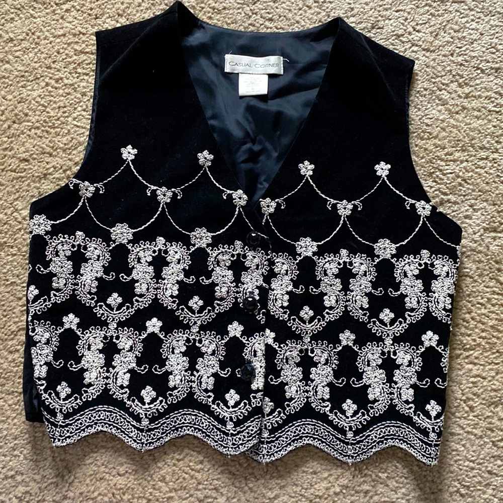 Vintage Casual Corner velvet vest. Size small